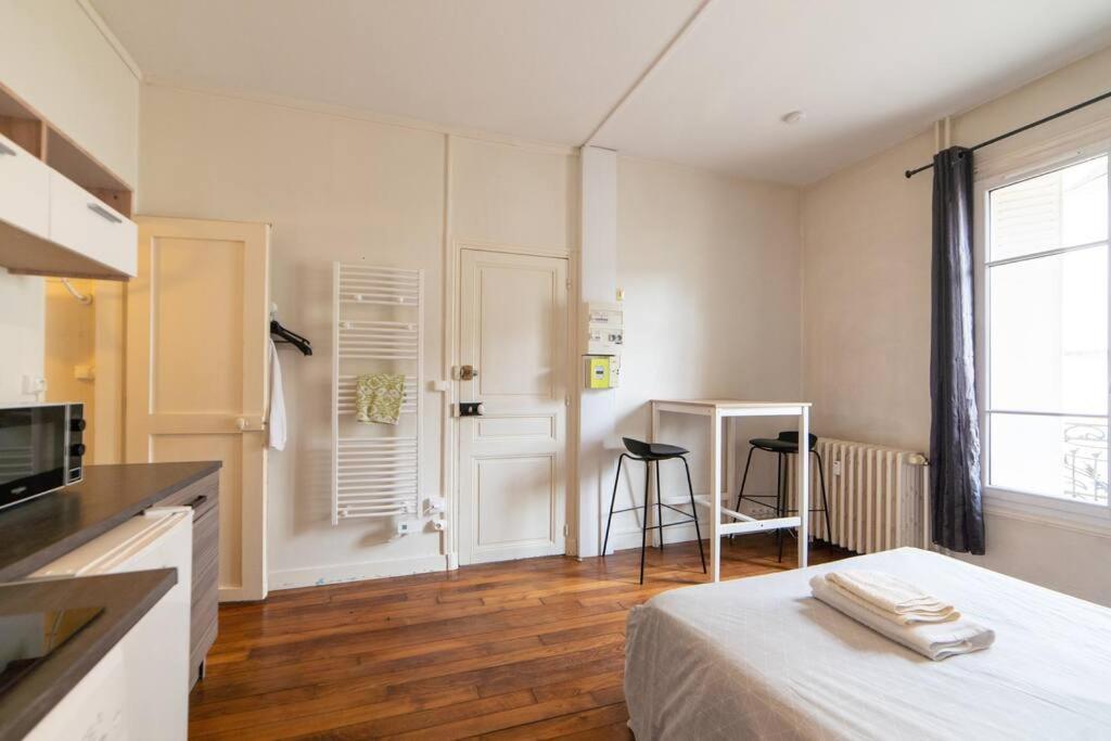 La Belle Pause - Studio Auxerre Proche Parking Ngoại thất bức ảnh